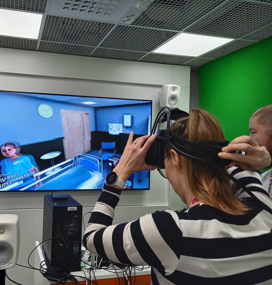 Hybrid Intelligence_Oulu (@ouluhi) on Twitter photo Last week at HI Data Forum, <a href="/UniOulu/">University of Oulu</a> we learned from inspiring presentations and hands-on sessions how Virtual Reality application serves as a powerful research tool in human interaction. Peresenting HI researchers <a href="/sari_pramila/">Sari Pramila-Savukoski</a> #healthcare and <a href="/AndyNguyenXAIED/">Andy Nguyen</a> #education🔍 Last week at HI Data Forum, <a href="/UniOulu/">University of Oulu</a> we learned from inspiring presentations and hands-on sessions how Virtual Reality application serves as a powerful research tool in human interaction. Peresenting HI researchers <a href="/sari_pramila/">Sari Pramila-Savukoski</a> #healthcare and <a href="/AndyNguyenXAIED/">Andy Nguyen</a> #education🔍