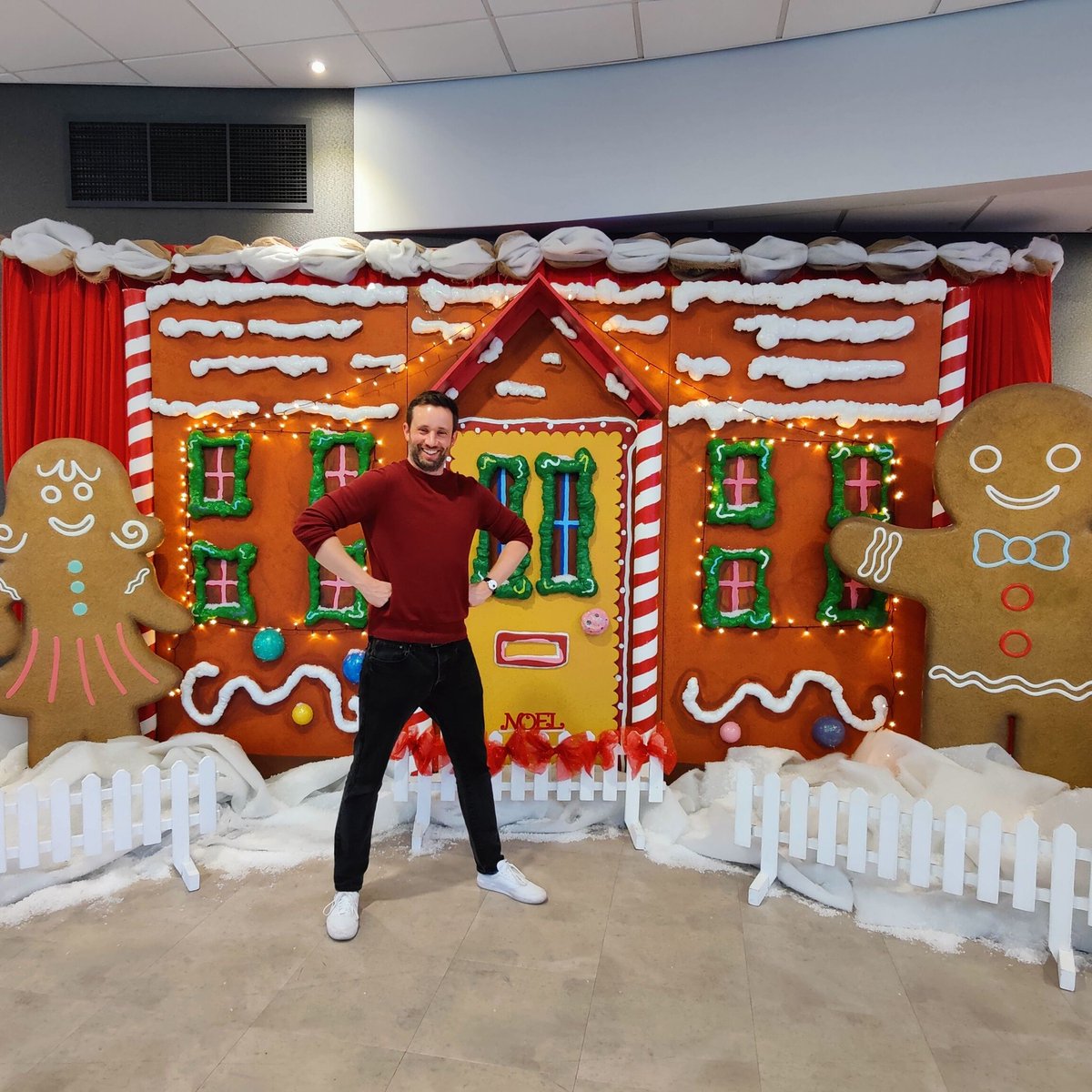 Boxset Media tweet media