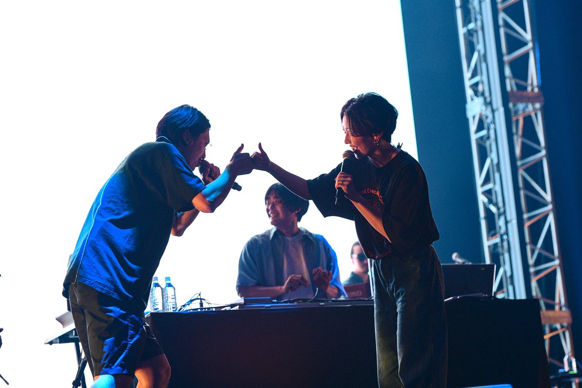 今晩12/11(水)0時にSIKK-Oさん(<a href="/sikkoriginal/">SIKK-O</a> )、鈴木真海子ちゃん(<a href="/______mmk______/">鈴木真海子</a> )と作らせてもらった新曲「愛をさわれたら」がリリースされます。
Summer Situation以来、7年ぶりに3人で曲を作りました。
ぜひお聴きください。
ssm.lnk.to/AiWoSawaretara…