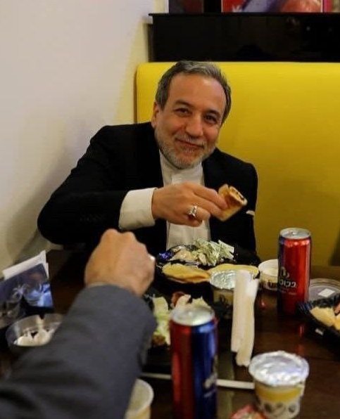 جهان در حال تماشای توحش و جنایتی است که بیش از ۲۰ سال در #صيدنايا جریان داشته ولی به واسطه حامیان و خون‌شورها و ماله کشان محور مقاومت تا امروز پنهان مانده است. سورپرایز واقعی اما یافتن صیدنایای ایران است، جایی که پایان انسانیت را به چشم خواهید دید.