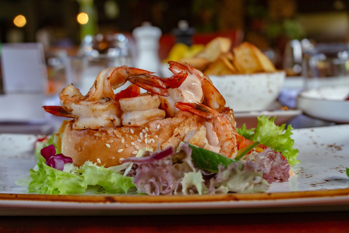 thehickory_kla's tweet photo. When was the last time you tried something new? Spice up your lunch with our chef specials. We are ready to serve you.
For reservations or deliveries, DM or ☎️ 0758809187. #TheHickory #WoodyWineAndDine #chefspecials https://t.co/kz4KwY6KgF
