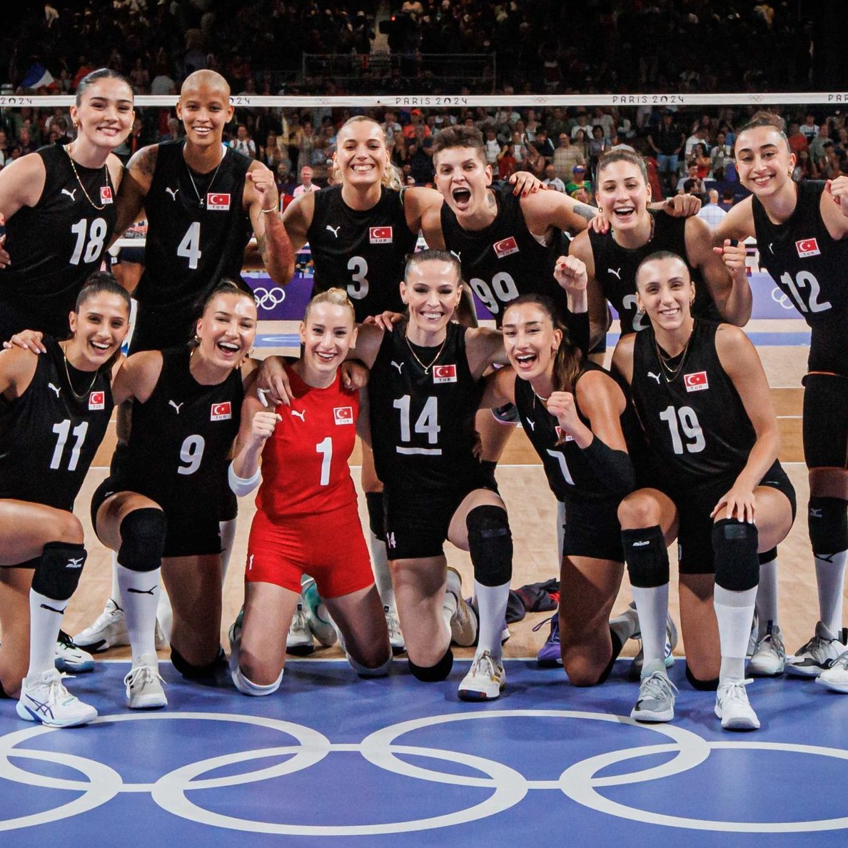gibbybaris's tweet photo. 🏆 VNL 2025 2. Hafta Kapanış Maçı

🇹🇷 Türkiye ⚔️ Brezilya 🇧🇷
🗓️ 22 Haziran 19.30
📍 İstanbul, Sinan Erdem

#FileninSultanları #VNL2025 https://t.co/X8UjVteNUk