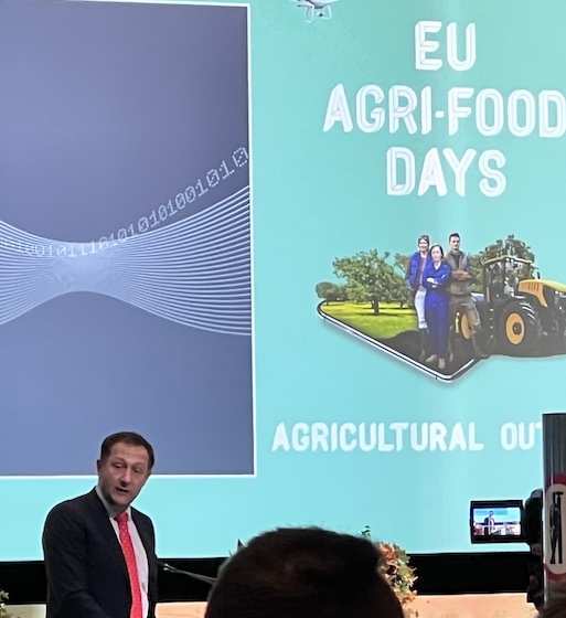 AREFLH (@areflh) on Twitter photo 📣 #EUAgriFoodDays Conference just started and the <a href="/AREFLH/">AREFLH</a> team is delighted to participate ❗
President <a href="/vonderleyen/">Ursula von der Leyen</a> , EIB President <a href="/NadiaCalvino/">Nadia Calviño</a> , and Agriculture Commissioner <a href="/CHansenEU/">Christophe Hansen</a> highlighted the strategic importance of EU #agriculture and #farmers.
#EUAgriFoodDays 📣 #EUAgriFoodDays Conference just started and the <a href="/AREFLH/">AREFLH</a> team is delighted to participate ❗
President <a href="/vonderleyen/">Ursula von der Leyen</a> , EIB President <a href="/NadiaCalvino/">Nadia Calviño</a> , and Agriculture Commissioner <a href="/CHansenEU/">Christophe Hansen</a> highlighted the strategic importance of EU #agriculture and #farmers.
#EUAgriFoodDays