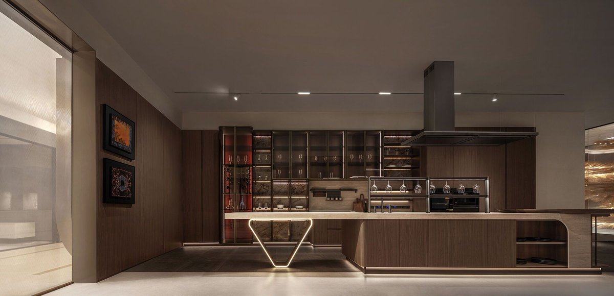 Archello's tweet image. The VARIO Shanghai Flagship Store by Yuan Shi Design redefines Haipai elegance, blending traditional craftsmanship with contemporary minimalism. 
buff.ly/4isZsir

#NeoOrientalism #HaipaiElegance #DesignFusion