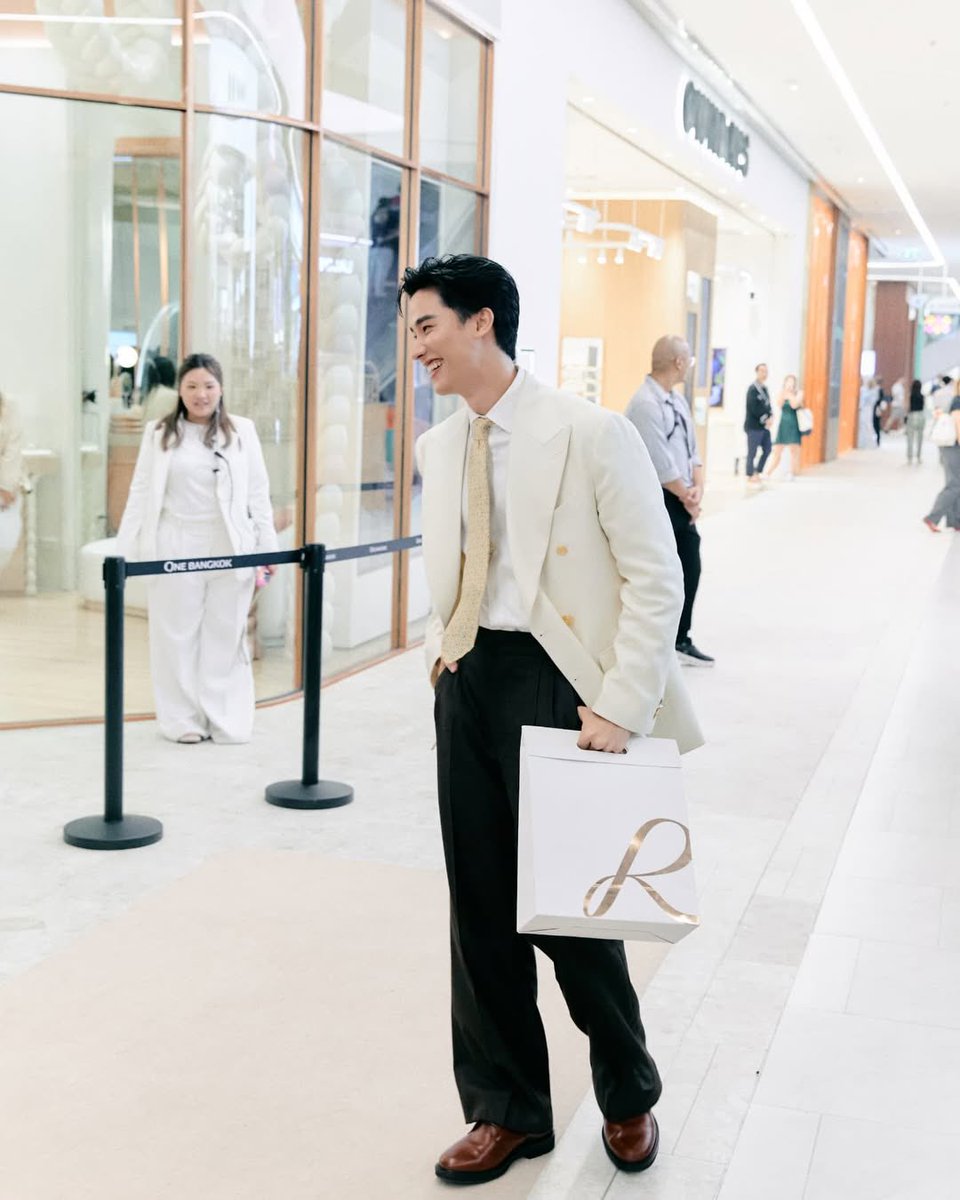 TNNTPOLCA's tweet photo. เตนิวพีเรียด 2026 ต้องมาแล้วมั้ย พลีส
#เตนิว #Tawan_V #Newwiee
#RAVIPAxTayNew https://t.co/bl5jO0uFjq