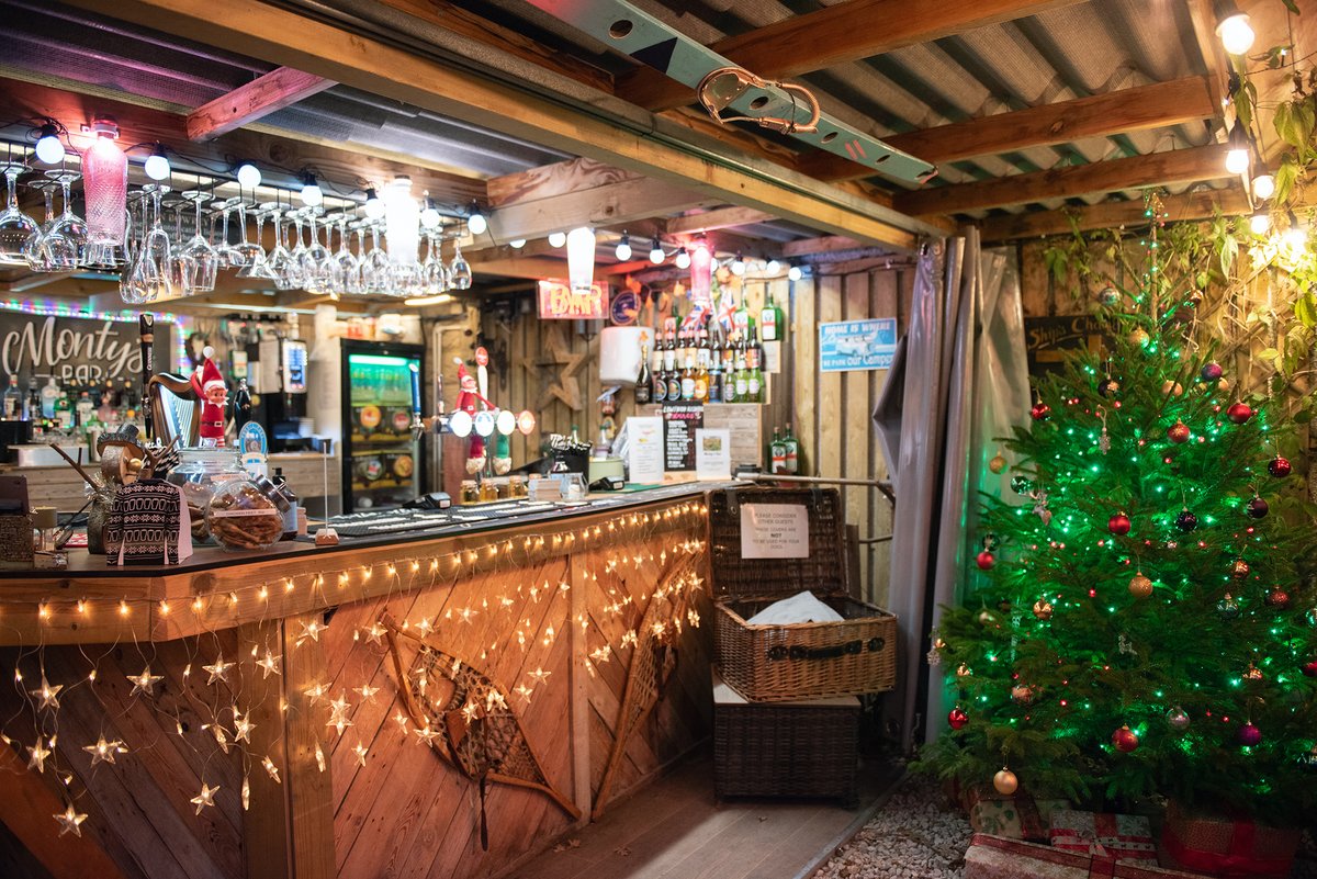 Premier Parks tweet media