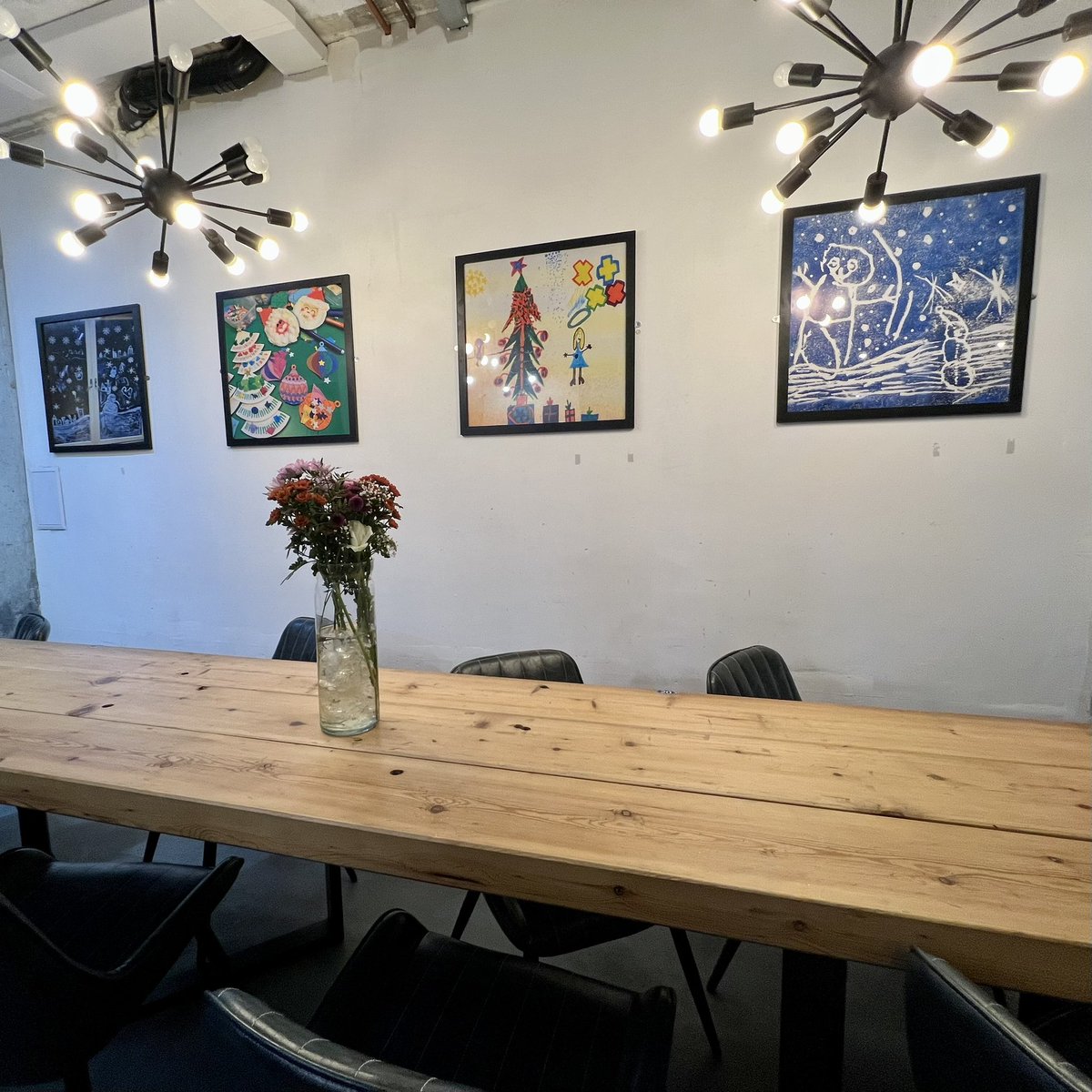 maxinthebox's tweet image. Dec/Jan:
Coffee &amp;amp; Beyond 83-85 Greenwich High Road celebrates festive creativity of children with images from local art workshops run by @GreenwichLibs @greenwich_clib &amp;amp; @lauraxcarle1 

Grateful thanks to content providers &amp;amp; @SBSPrinting for quality reproductions.
#KeepItLocal 🤗