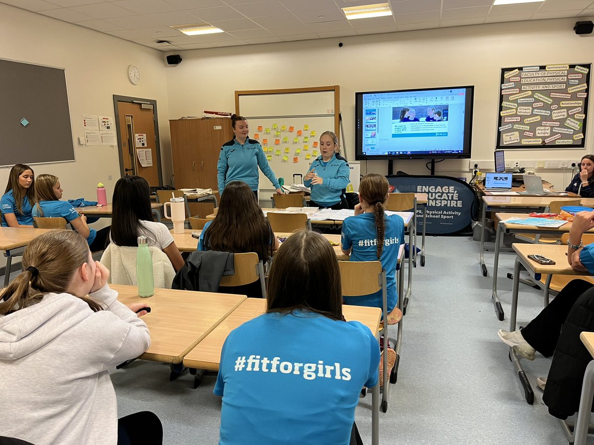 ActiveClacks's tweet photo. |CLACKS FIT FOR GIRLS|

Last night our Clacks Fit For Girl Leaders took completed part 2 of the Fit For Girls Workshop with @sportscotland and @YouthSportTrust 
So proud of the girls and excited to see what positive difference they make in 2025 🤩
#FitForGirls #ClacksFitForGirls https://t.co/NOKL3LNmbO