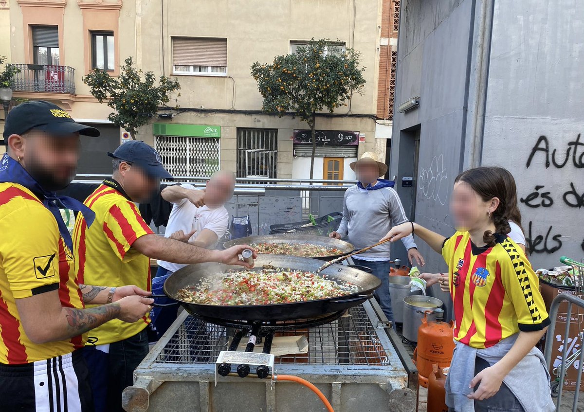 Federació Penyes UE Sant Andreu tweet media