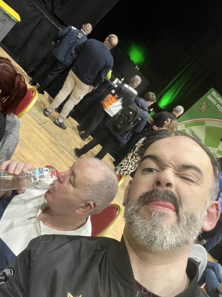 👨🏻‍✈️TOP🌟GUN🛩️ tweet media