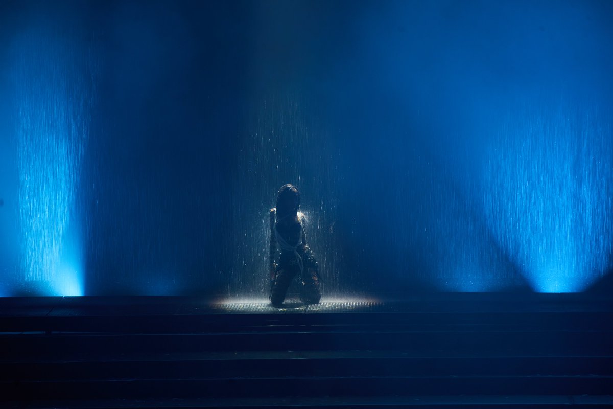 Pretoria, you made it hotter! 🔥 <a href="/Tyllaaaaaaa/">Tyla</a> brought the heat to Sun Bet Arena on Saturday night, and the crowd was pure fire! 🖤

We love being part of the magic that makes these moments happen.

📸 Michael Nyembo
#ShowtimeEntertainment #eventproduction #eventprofs #Tyla