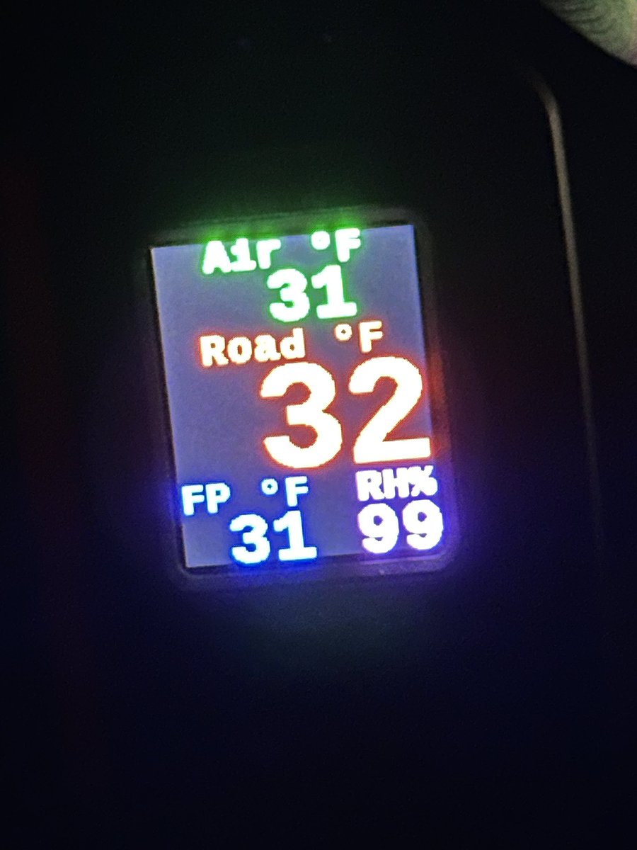 sawman268's tweet photo. Road conditions in the hill towns at 0530 this morning. Take it slow out there. @WX1BOX @MassWeatherNet #dontcrowdtheplow https://t.co/qn5m5MLHZu