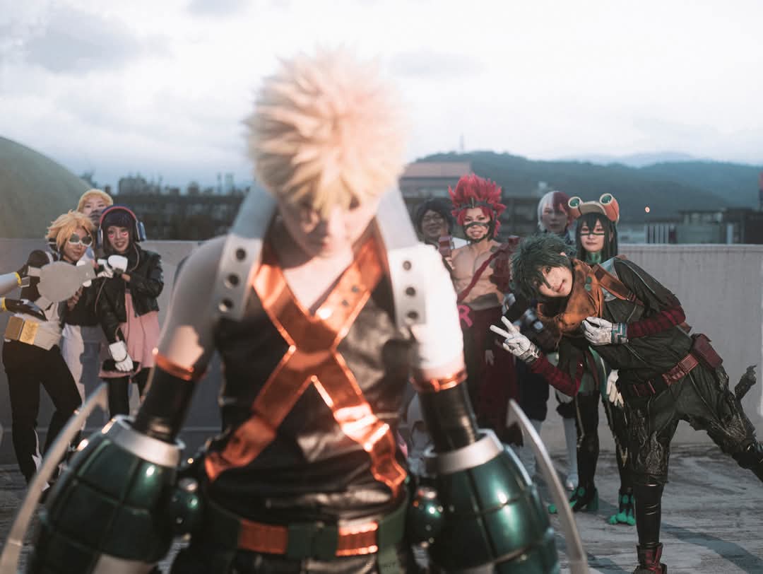 ayan_a_c's tweet photo. [cosplay] 僕のヒーローアカデミア

この世界には
ヒーローが必要だ

***
2024.12.7 MHA shooting event in TW

歐爾麥特 | 武歌
出久 |  @Raccooneros
爆豪 |  @Kyu__e
轟 |  @ayan_a_c
麗日 |  十四亭子
梅雨 |  楊壬澄
耳郎 |  Kujo Ling
常闇 |  張詠綺
��山 |  @Tien_rdd
飯田 |  Oter  Kai
切島 |  @shishenhaoyue
上鳴 |  @hazel940228
八百萬 | Alice Shining
蘆戶 |  @kaya_luo
尾白 |  陳漢漢
瀨呂 |  鬼龍院棗

攝影 |  追光少年
精靈 |  Sawa Sanada、謝芯闇、Maomao Huang

#MHA #MyHeroAcademia #僕のヒーローアカデミア