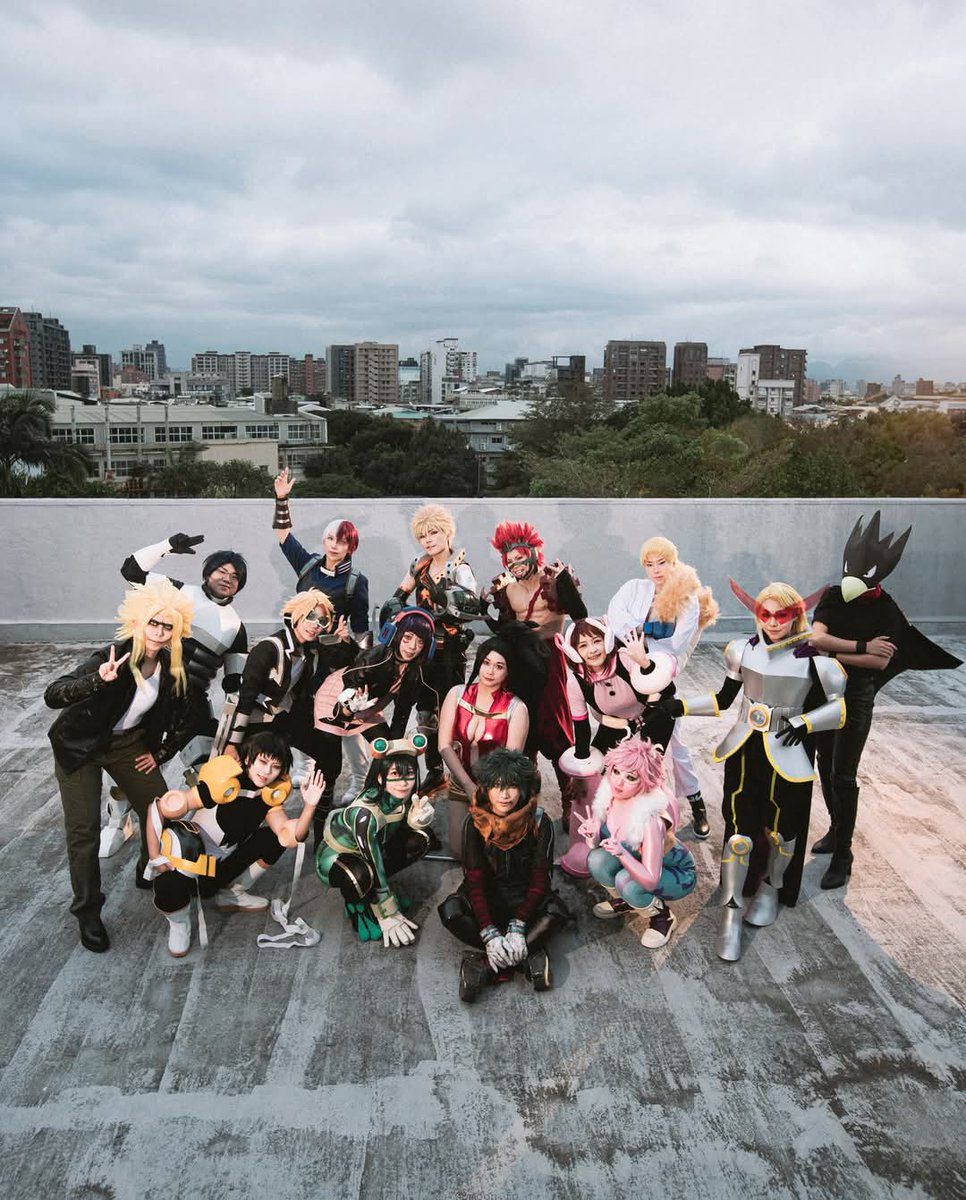ayan_a_c's tweet photo. [cosplay] 僕のヒーローアカデミア

この世界には
ヒーローが必要だ

***
2024.12.7 MHA shooting event in TW

歐爾麥特 | 武歌
出久 |  @Raccooneros
爆豪 |  @Kyu__e
轟 |  @ayan_a_c
麗日 |  十四亭子
梅雨 |  楊壬澄
耳郎 |  Kujo Ling
常闇 |  張詠綺
��山 |  @Tien_rdd
飯田 |  Oter  Kai
切島 |  @shishenhaoyue
上鳴 |  @hazel940228
八百萬 | Alice Shining
蘆戶 |  @kaya_luo
尾白 |  陳漢漢
瀨呂 |  鬼龍院棗

攝影 |  追光少年
精靈 |  Sawa Sanada、謝芯闇、Maomao Huang

#MHA #MyHeroAcademia #僕のヒーローアカデミア