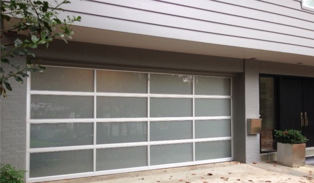 We have a wide selection of garage doors from you to choose from, and when necessary, can also replace the opener that will best complement the door as well as any associated peripherals. Call us on (562) 367-7631