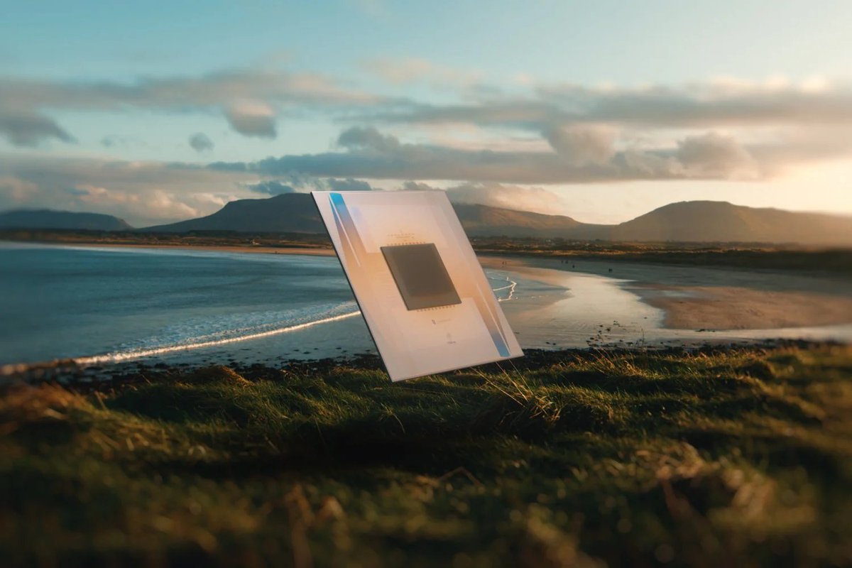 1/ Big news: <a href="/Google/">Google</a> unveiled Willow, a quantum chip that solved in 5 minutes what’d take a supercomputer 10 septillion years!! 🤯

Here’s why this breakthrough matters for cryptography, blockchain, and how #Algorand is leading in #quantum resilience 🧵👇
