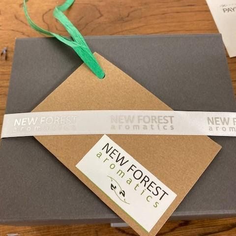 Send one of our gifts to loved ones and we can gift wrap and include a special note for you in our eco-friendly  Gift Card! Just add this request in the comments box and the message you would like and we will do the rest.
newforestaromatics.co.uk/product-catego…
#newforestaromatics #aromatherapy
