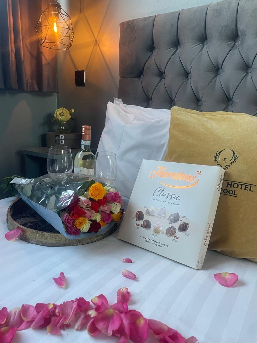 PhoenixHotelliv's tweet photo. Celebrate love in style with our bespoke Romance Packages at The Phoenix! ✨  📞Call us here: 0151 207 1298  #RomanticGetaway #AnniversarySpecial #RomancePackage #PhoenixHotel #LuxuryStay #PersonalisedExperience #Love #Liverpool #BookNow https://t.co/mL0tgu5anJ
