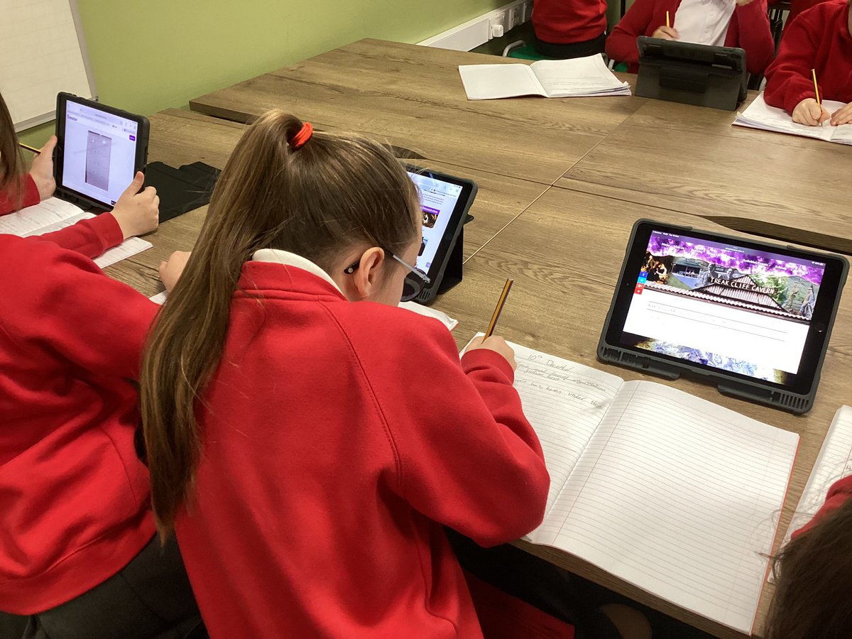 NewchurchCP's tweet photo. Year 4 have been researching blue john stone found in Treak Cliff Cavern in Derbyshire to help with our writing this week #NewchurchEnglish #NewchurchComputing https://t.co/29mz0xhHbW