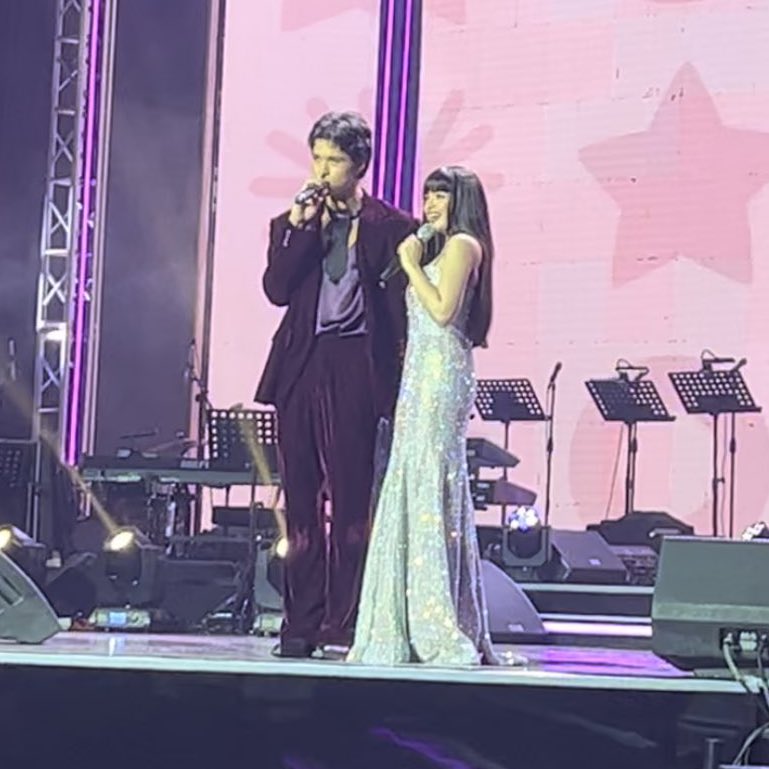 nxyc__'s tweet photo. fave soloists na nagiging loveteam lang every christmas special hahahaha 

KEEP SLEIGHING KYLEDREA https://t.co/JGGcbAPNXu