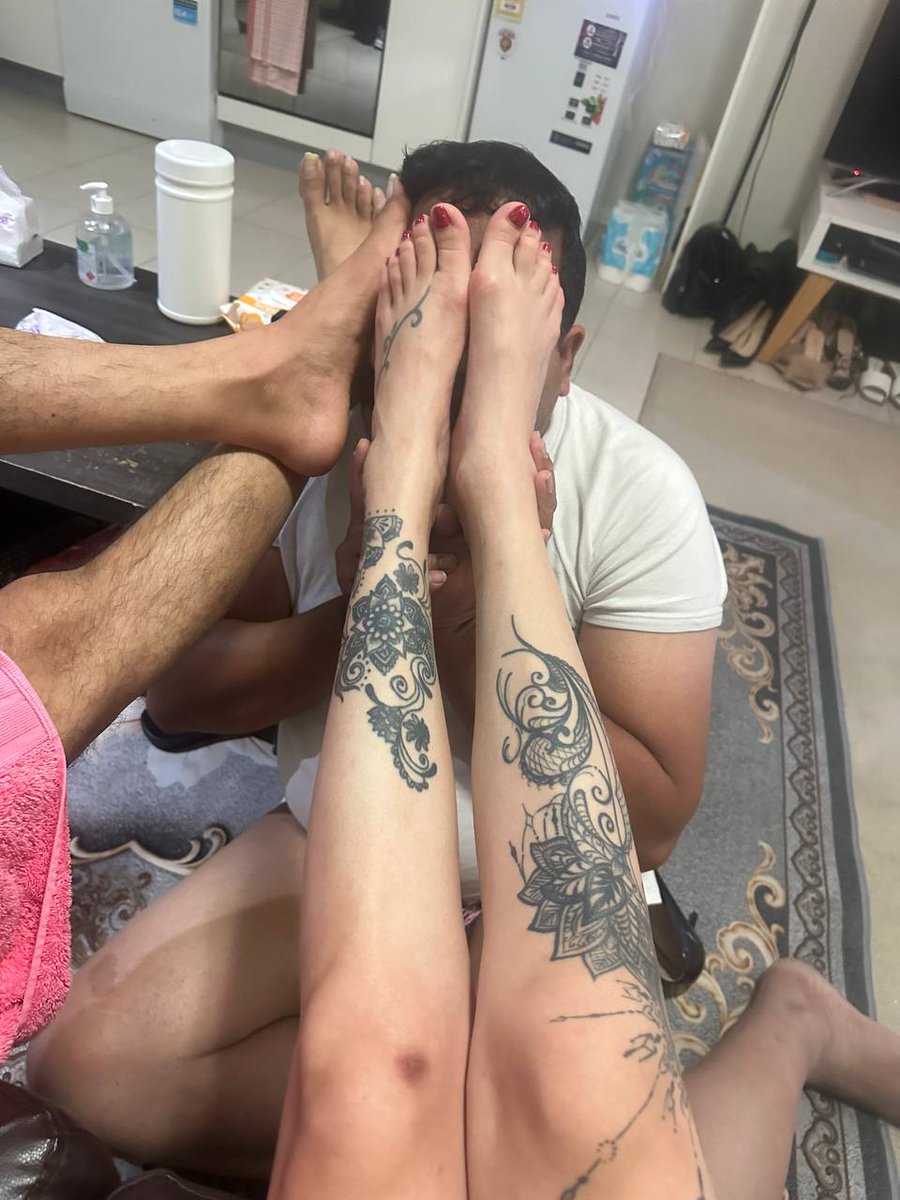 mistressjane5's tweet photo. Push my Sissy Slave to sucking real cock https://t.co/pOKCgKhGMa