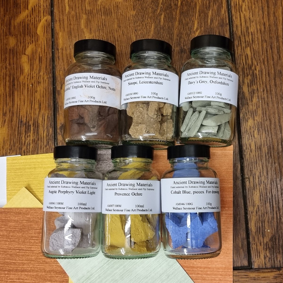 Looking for gifts for the curious? Wallace Seymour Ancient Drawing Materials are the original art pigments dug straight out the ground in special sites around the world. Fun to use and interesting to discover too.
librariesandarchives.com/art-materials