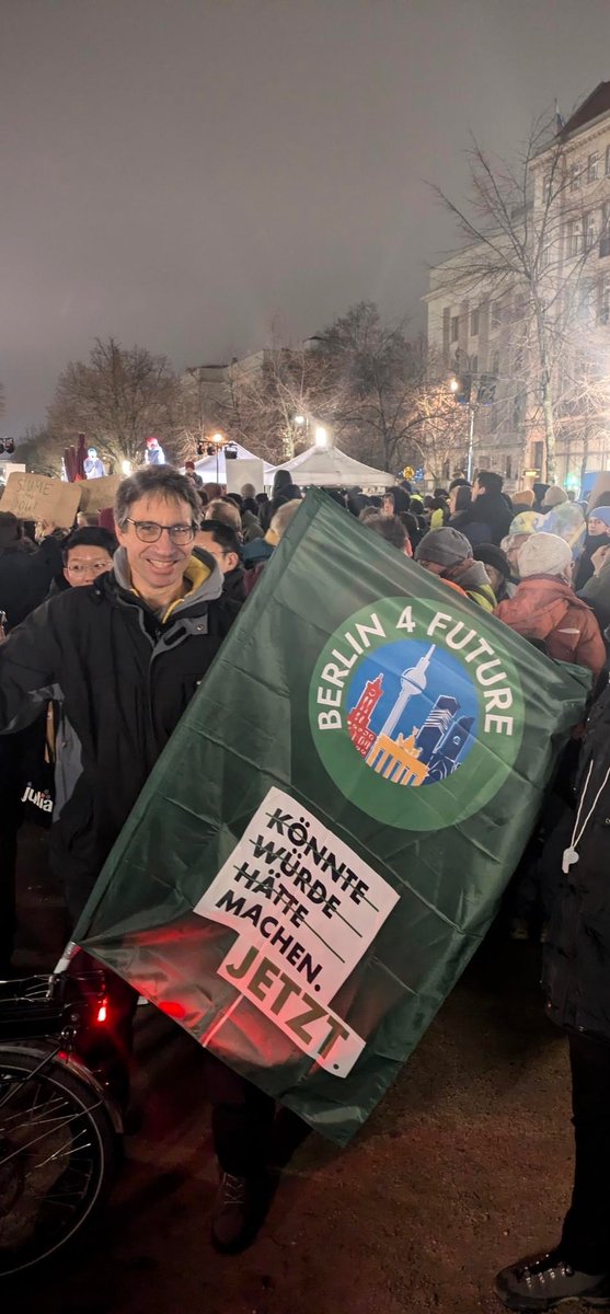 Berlin4Future #NichtMitUns tweet media