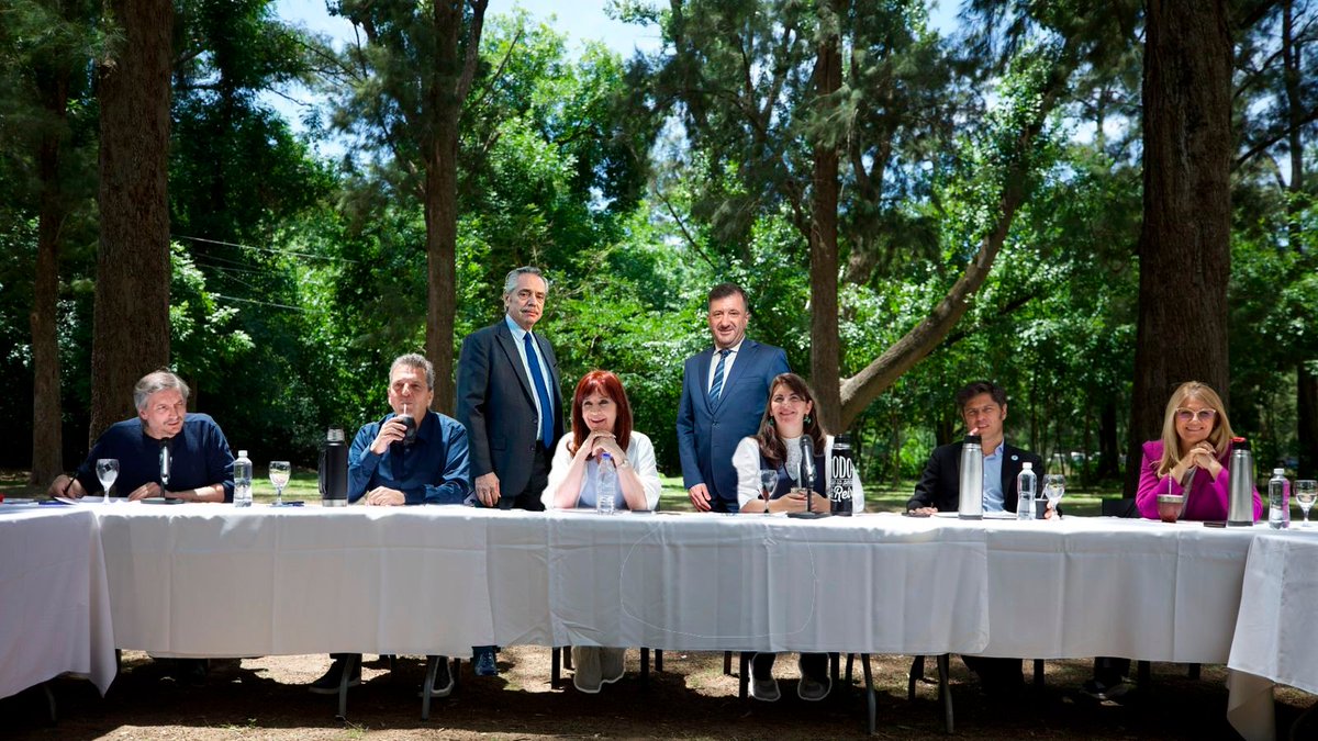 Frente de todos y todas.