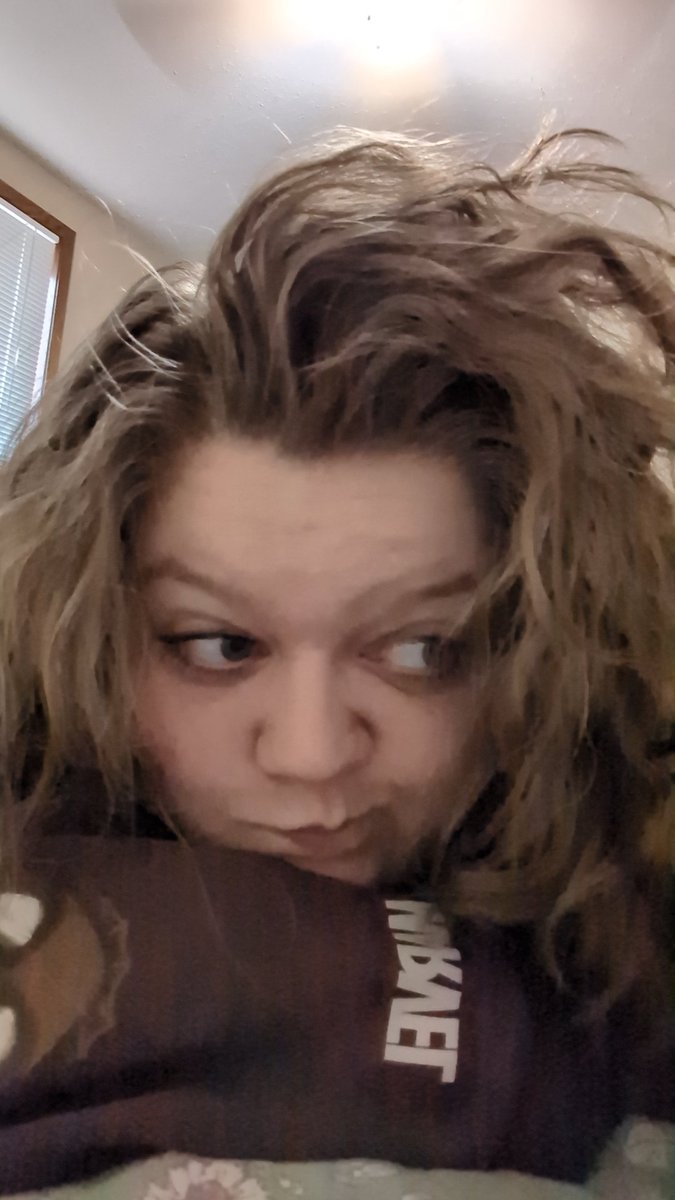 Luni 🔮 tweet media