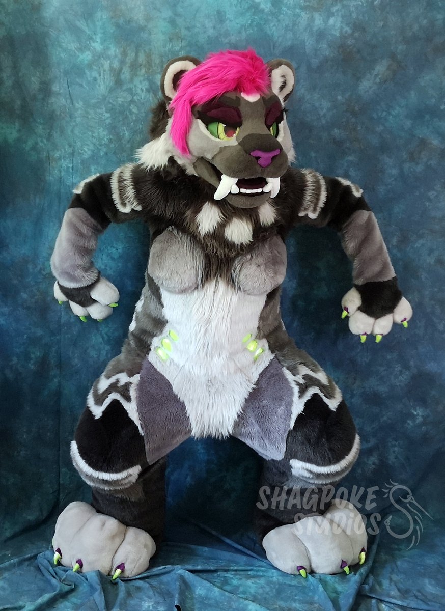 Shagpoke Studios (@shagpokestudios) on Twitter photo β¨I... think they're going to steal my lunch moneyπ³β¨
π¦: <a href="/Cytharia/">Cytharia π</a>
π―: <a href="/MystRiftsaber/">Myst Riftsaber</a>
#fursuit #furry #fursuitmaker β¨I... think they're going to steal my lunch moneyπ³β¨
π¦: <a href="/Cytharia/">Cytharia π</a>
π―: <a href="/MystRiftsaber/">Myst Riftsaber</a>
#fursuit #furry #fursuitmaker