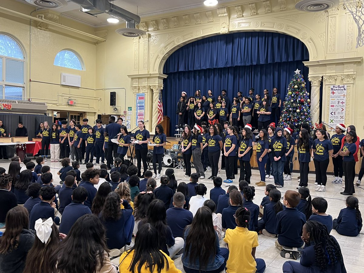 S10_Belleville's tweet photo. Thank you to BMS Chorus and Stompers for putting on a great concert for our students! @drnathanwebb_ https://t.co/LAPBSGTO2H