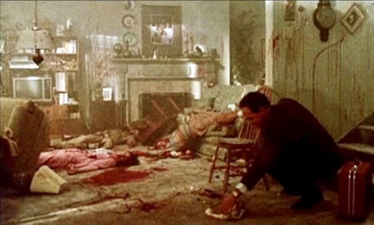EugWSerra's tweet photo. On January 23, 1987, The Stepfather was released! #TheStepfather #TerryOQuinn
#JillSchoelen #ShelleyHack #StephenShellen #CharlesLanyer #RobynStevan #LindsayBourne https://t.co/XnDWDtx7K0
