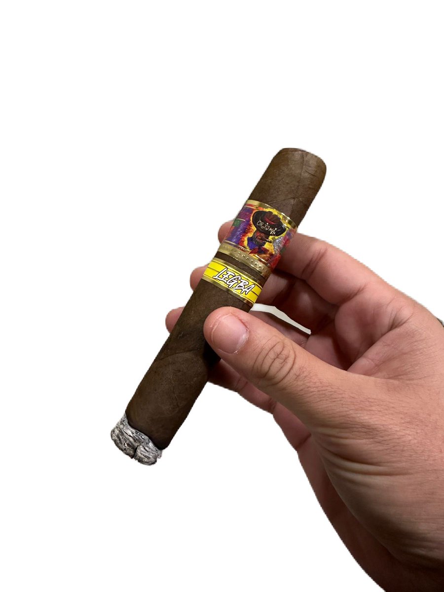 gsaintfleur's tweet photo. The 2nd half of your #Decembre2024 will look like this!
#Orisha #Legba #Hayti
.
https://t.co/WK2IBcbsxq
.
.
.
.
.
.
.
.
.
.
.
.
.
#BlackCigarBrand #OrishaCigars #OrishaCigar #Cigar #CigarSmoker #Cigars #CigarLife #CigarSociety #CigarAficionado #HaitianCigar #Haiti #Ayiti https://t.co/hBCoRjSzWD