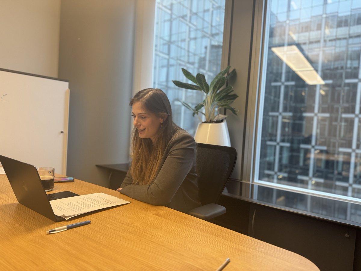 Emma Rafowicz (@emmarafowicz) on Twitter photo Alors que débute aujourd’hui le procès de Christophe Ruggia, pour des agressions sexuelles qu’il aurait commises sur Adèle Haenel, des ses 12 à ses 14 ans, je réaffirme plus que jamais mon soutien au mouvement #MeToo. Il faut en finir avec l’omerta qui entoure les violences Alors que débute aujourd’hui le procès de Christophe Ruggia, pour des agressions sexuelles qu’il aurait commises sur Adèle Haenel, des ses 12 à ses 14 ans, je réaffirme plus que jamais mon soutien au mouvement #MeToo. Il faut en finir avec l’omerta qui entoure les violences