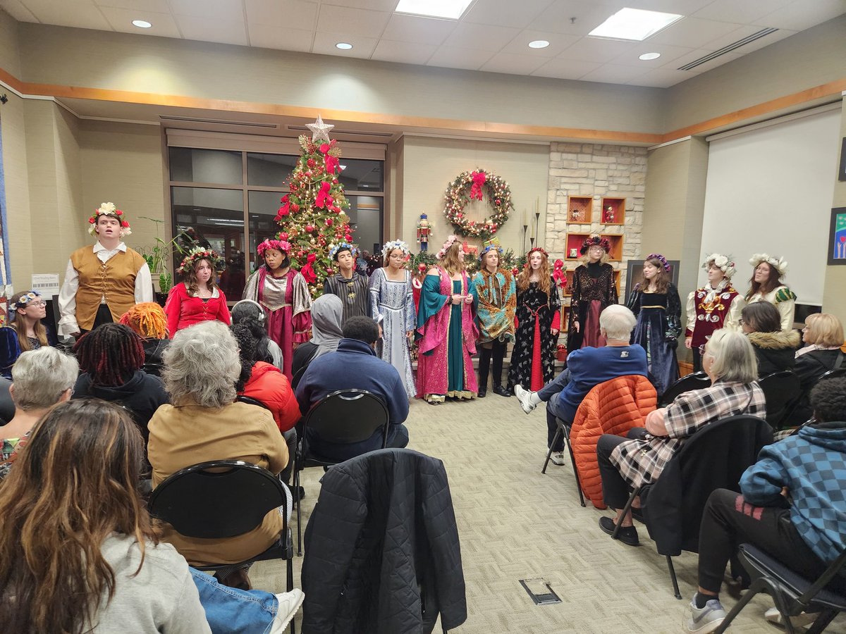 There was so much artistic talent on display last night at the EP Library's art show reception! <a href="/Epchs231/">EPCHS</a>