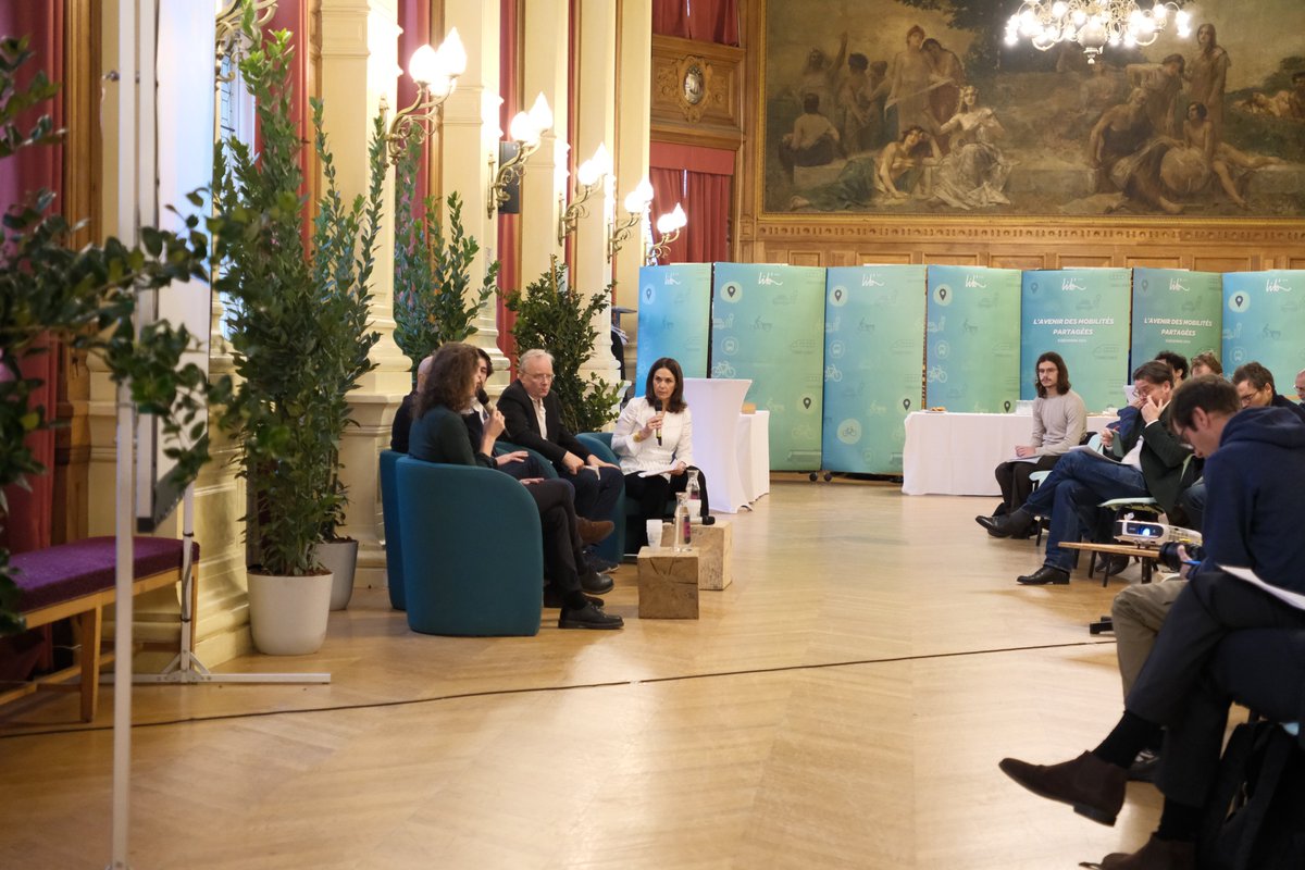 🔎Lundi 9 décembre, @lib_metropole a organisé à l'<a href="/AcademieClimat/">Académie du Climat</a>, une journée dédiée à l'avenir des mobilités partagées à laquelle <a href="/jacquesbaudrier/">Jacques Baudrier</a> a participé.

🧐Développement des mobilités partagées, partage de l'espace public, Jeux cyclables… étaient au programme.