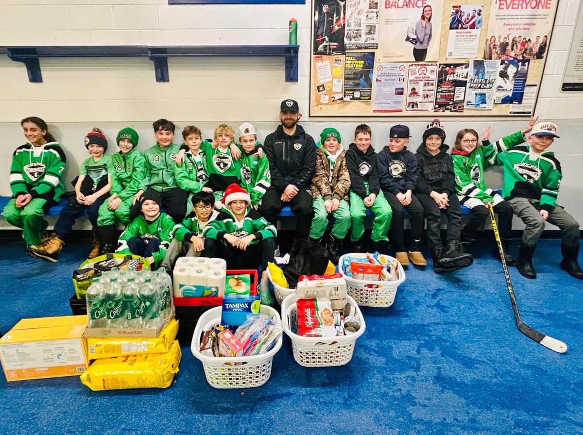 Time to start sharing the entries for the <a href="/HockeySuperLeag/">Hockey Super League</a>  / <a href="/TheCDNBrewhouse/">The Canadian Brewhouse</a>  Battle for the Banks 2024.

First up is the Stars Hockey Academy 2013 Major Team with 258lbs and $50 donated. Way to go, team!!

<a href="/StarsHockeyAca1/">Stars Hockey Academy</a> #hslgivesback #christmasspirit #battleforthebanks2024