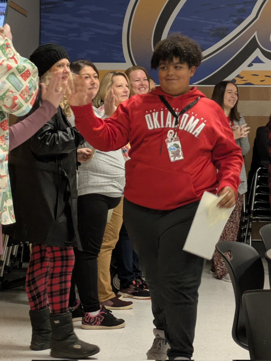 jnell_lane's tweet image. Breakfast of Champions! Proud of my guy for exemplifying the Cougar Mantra!  #STUDENTathlete #IrvingCougars #PositiveExample