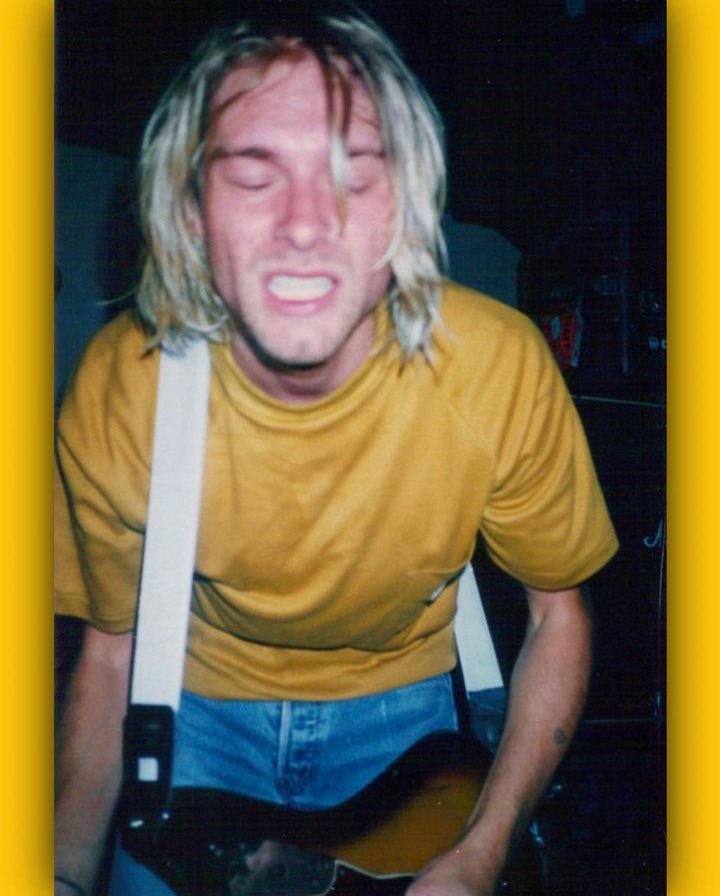 <a href="/historyinmemes/">Historic Vids</a> Rare photos of Kurt Cobain