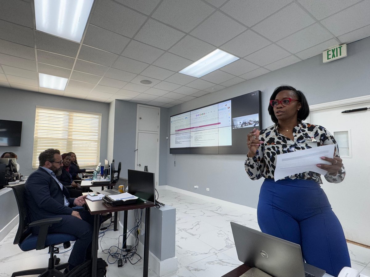 UNDPJamaica's tweet image. 4️⃣ days
9️⃣facilitators
🔟+ experts
1️⃣ goal to share tools &amp;amp; knowledge for anticipatory and preparedness actions with @drm_authority

This week, @UNDP proudly launches the UNDP Preparedness Learning Pathway in #Nassau 🇧🇸 — building resilience, together! #UpskillShareInteract