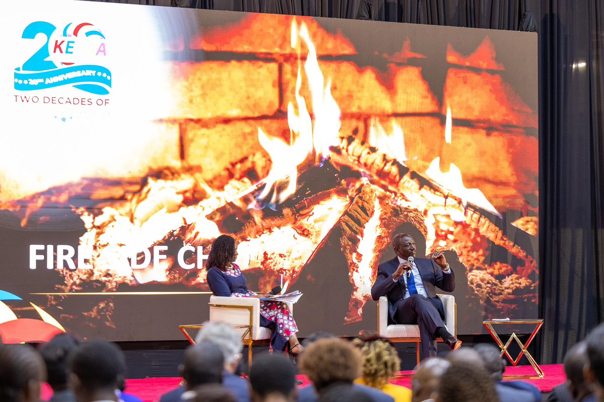 WilliamsRuto's tweet photo. Robust and dynamic private sector is the cornerstone of our country’s economic development. 

The Government will consistently work with the business community to identify more areas of collaboration and implement reforms that will drive our transformation agenda.

Celebrated the Kenya Private Sector Alliance’s 20th Anniversary at the Kenyatta International Convention Centre, Nairobi County.