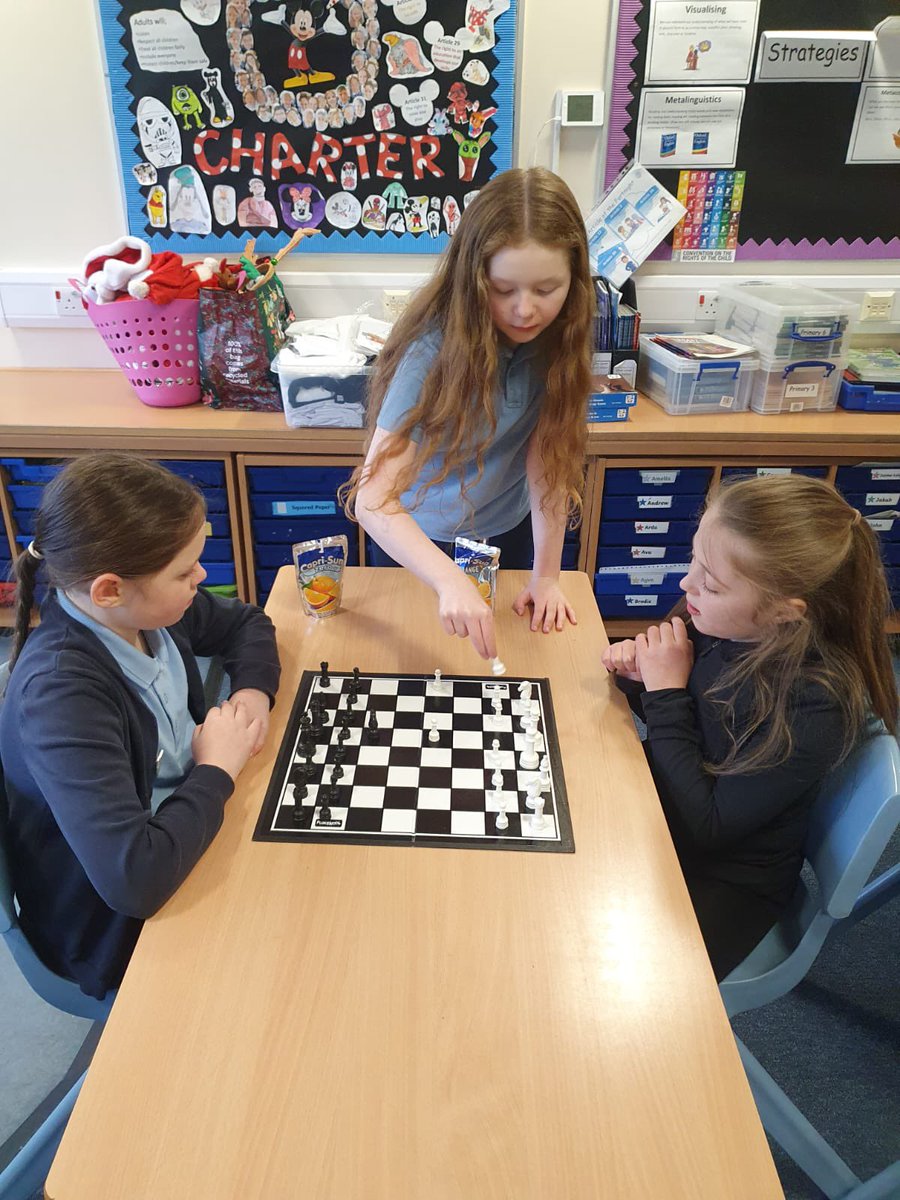 BurghPrimary's tweet photo. Our lunchtime chess club led by two of our P6 pupils @EducationSLC @slcHealthy @SLC_RAiSE @SLCNumeracy #Chess #Lunchtime #LeadingtheLearning #TeamBurgh #DREAMBigatBurgh https://t.co/S3UFucBvNq