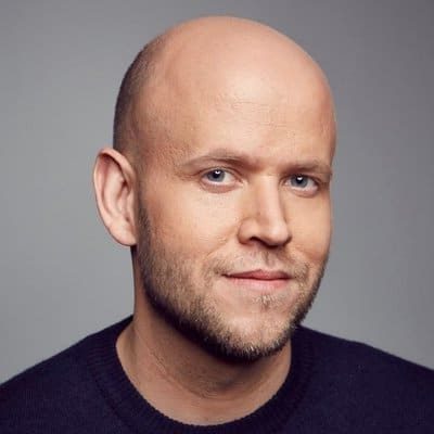 hypebot's tweet photo. Spotify's CEO Daniel Ek is now worth $7.2 BILLION. That's' more than Four Richest Musicians combined 
 https://t.co/cvsY4uHMTY #Spotify #DanielEk #MusicIndustry #MusicBusiness #Billionaire https://t.co/Fu580bZwHc