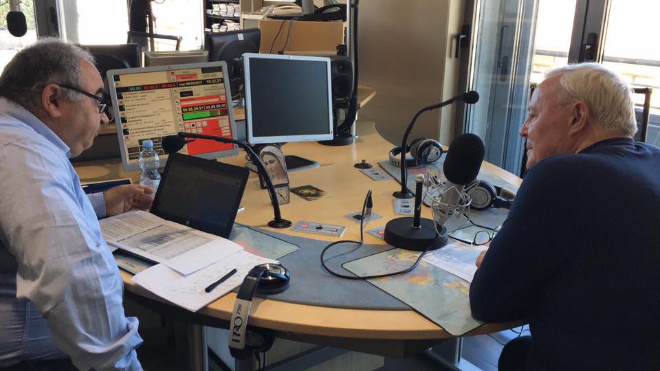 RadioMariaITA's tweet photo. H. 21:00

#MARIATONA #NATALIZIA PER RADIO MARIA: 
Padre Livio e Joseph Nassar (ASIA) 
Padre Livio https://t.co/pdZ3L7qlki