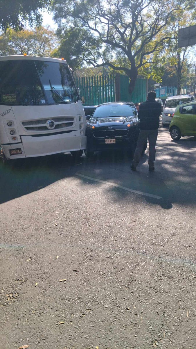 TlalpanVecinos's tweet photo. Accidente en San Fernando, a la altura de Cuicuilco. https://t.co/jQ2FGN1Lzt