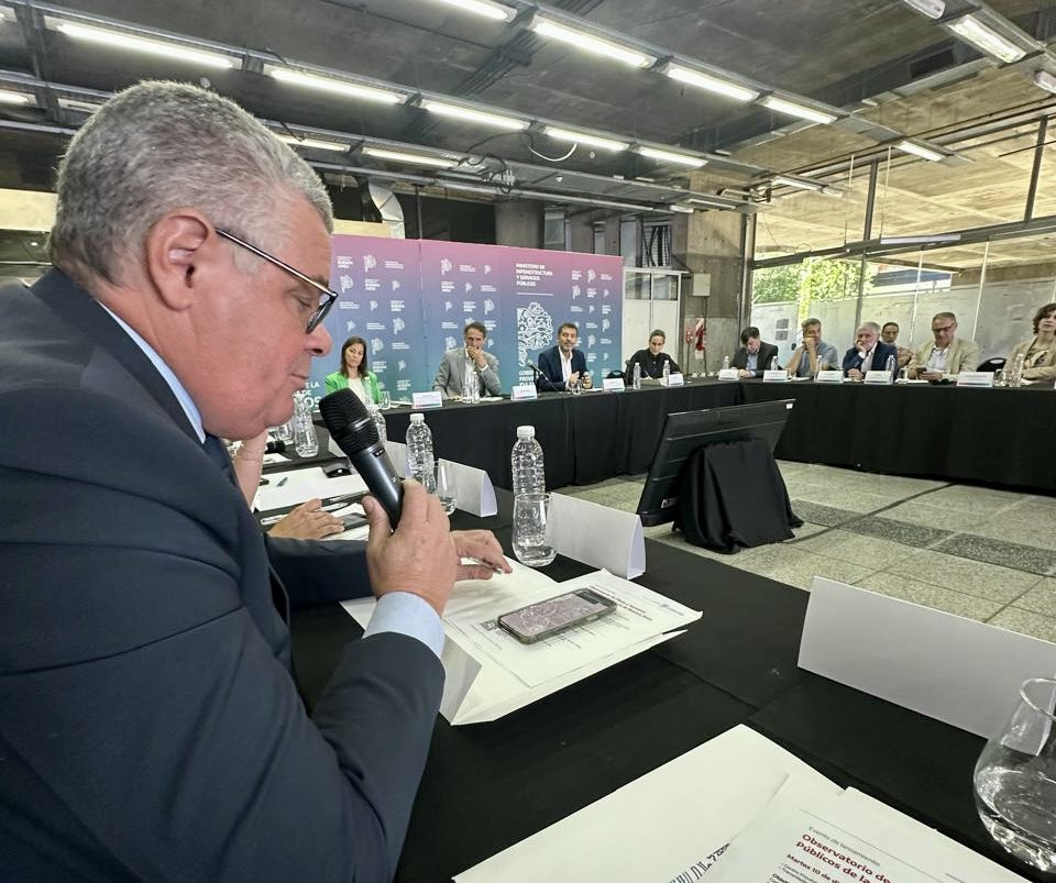 camarco_PBA's tweet photo. 🚜 CAMARCO Delegación Provincia de Buenos Aires fue invitada a participar del Observatorio de Obras y Servicios Públicos, encabezado por el Ministro de Infraestructura, Gabriel Katopodis y el contador Guillermo Sauro. https://t.co/JbPfIm8qNK