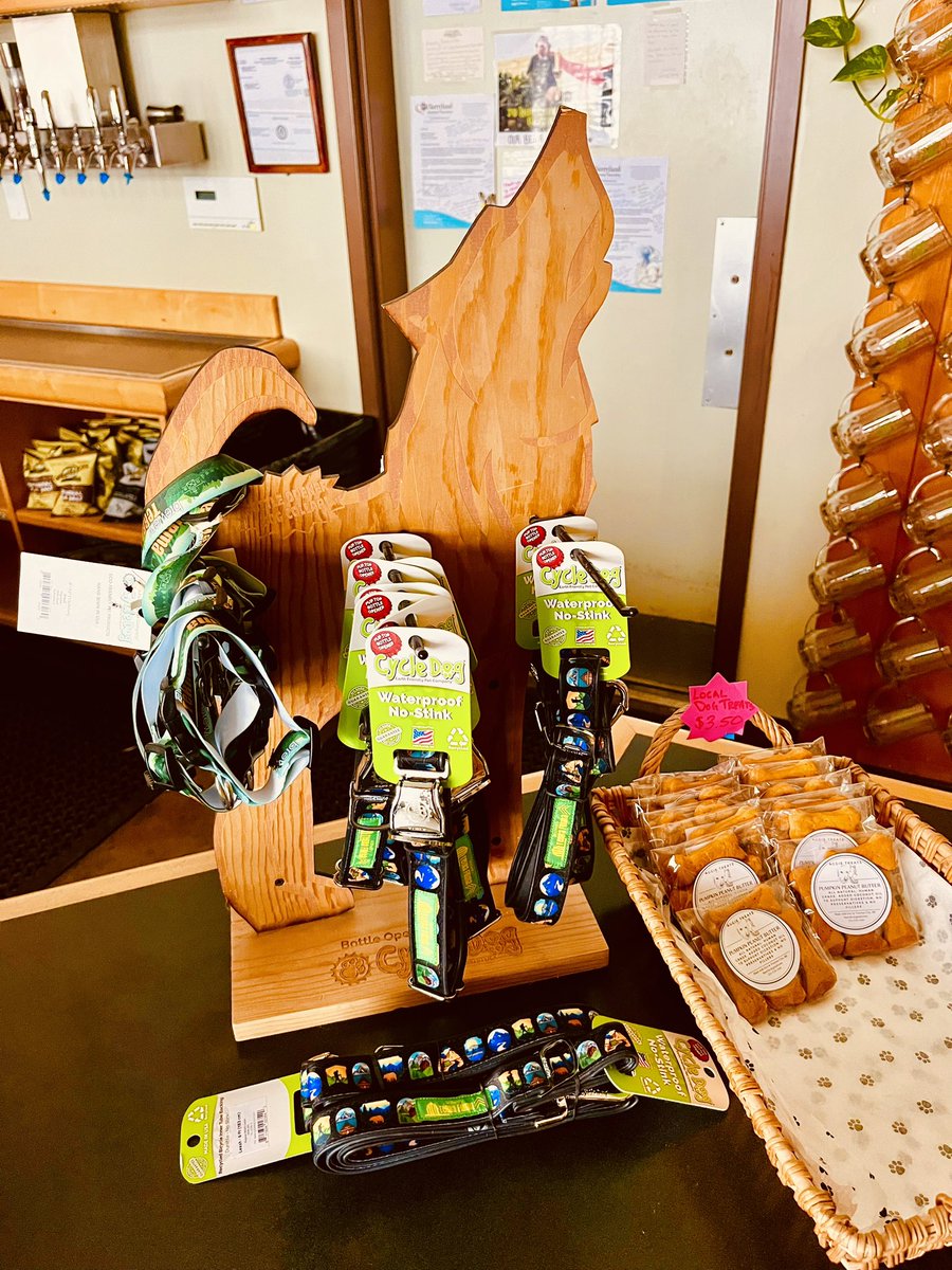 brewterrafirma's tweet photo. Don’t leave your friends out in the cold. All new BTF logo Cycledog leashes & collars in stock now! #michigandog #dogsofinstagram #dog #michigandogsofinstagram #dogsofmichigan #traversecity #rescuedog #dogstagram #michigan #dogs #adoptdontshop #puppy #michigandogs https://t.co/rbegLig3lv