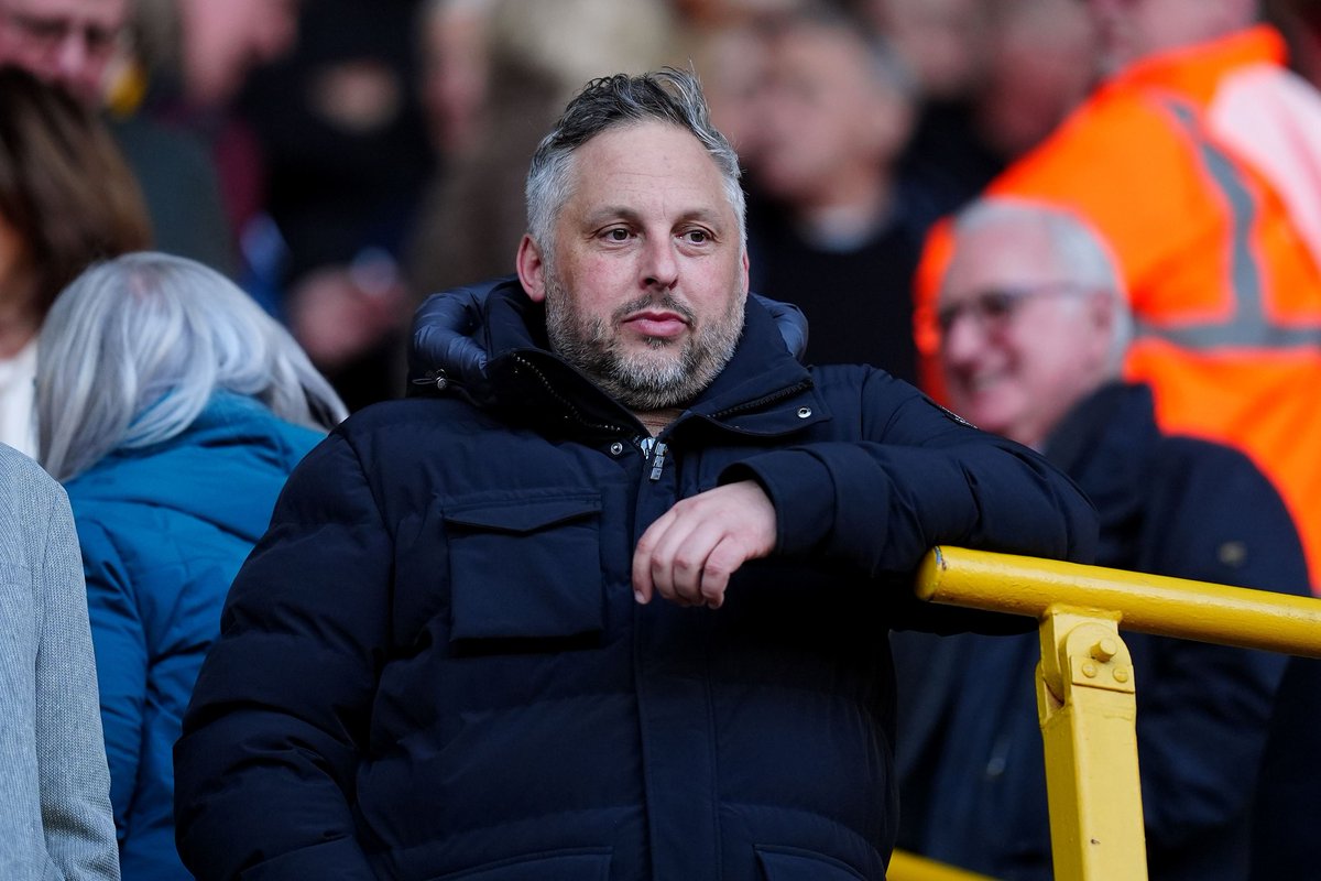 BellegardeSZN's tweet photo. Enough is enough #FosunOut
#GuangchangOut
#ShiOut
#ONeilOut
#HobbsOut
Get them all gone #wwfc https://t.co/WVB4QXP2Q9
