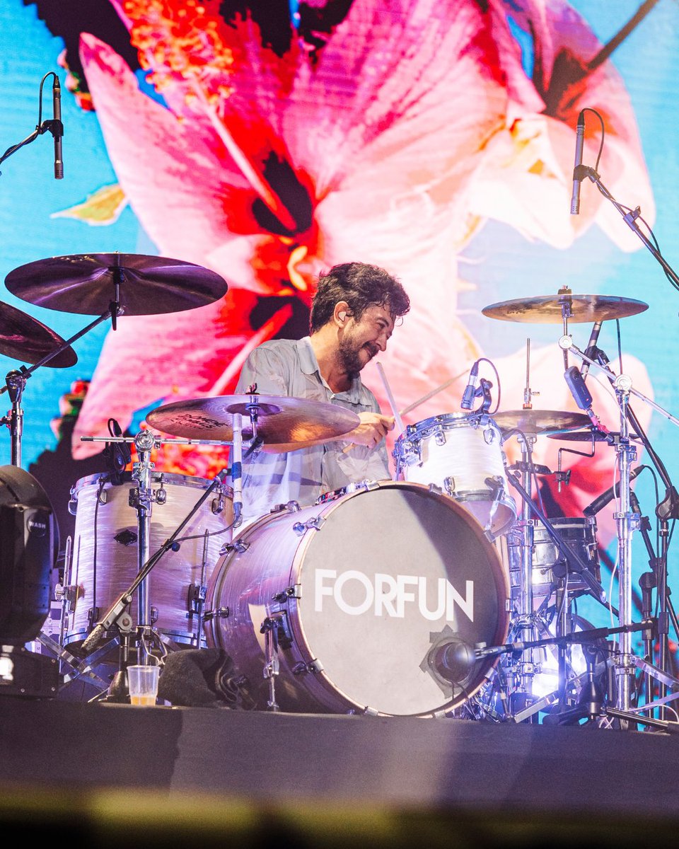 ForfunOficial's tweet photo. Sábado foi transcendental e inesquecível! O último show da #TurnêNÓS foi uma explosão de energia, emoção e amor. 🩵

Gratidão infinita a vocês, que fizeram dessa turnê algo tão especial. Não temos palavras para descrever o privilégio de compartilhar tudo isso com vocês!

Agora é saudade e memória viva no coração.

📸 Alexandre Woloch