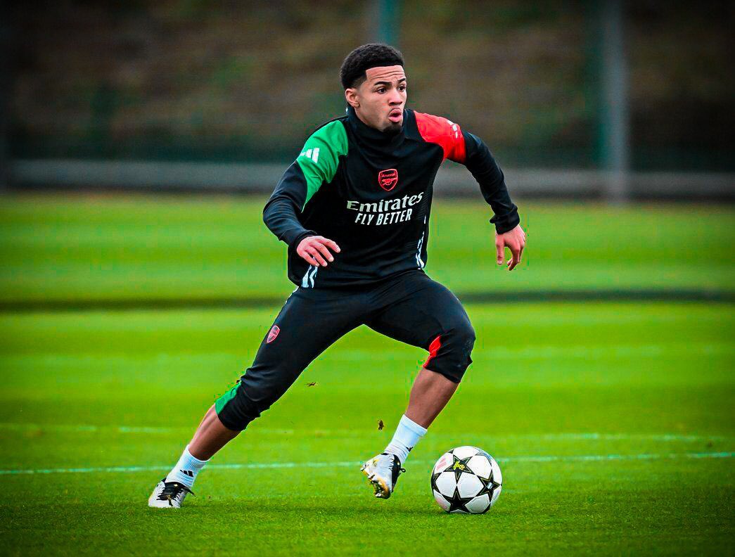 alexAFC__'s tweet photo. 📷| Always ready | Ethan Nwaneri 💫 

#RetouchEdits #EditmyOwn #ArsenalPic https://t.co/U6CX2PBSuB
